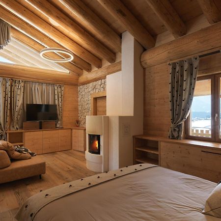 Hotel Haus Michaela Sappada Bagian luar foto