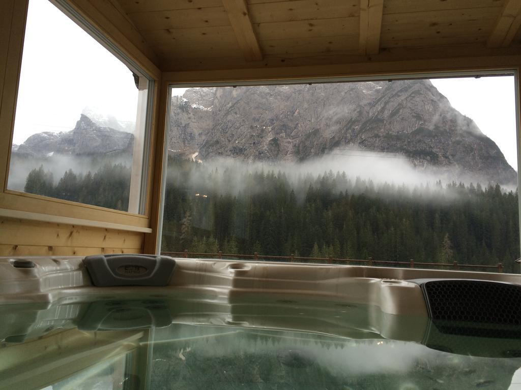 Hotel Haus Michaela Sappada Bagian luar foto