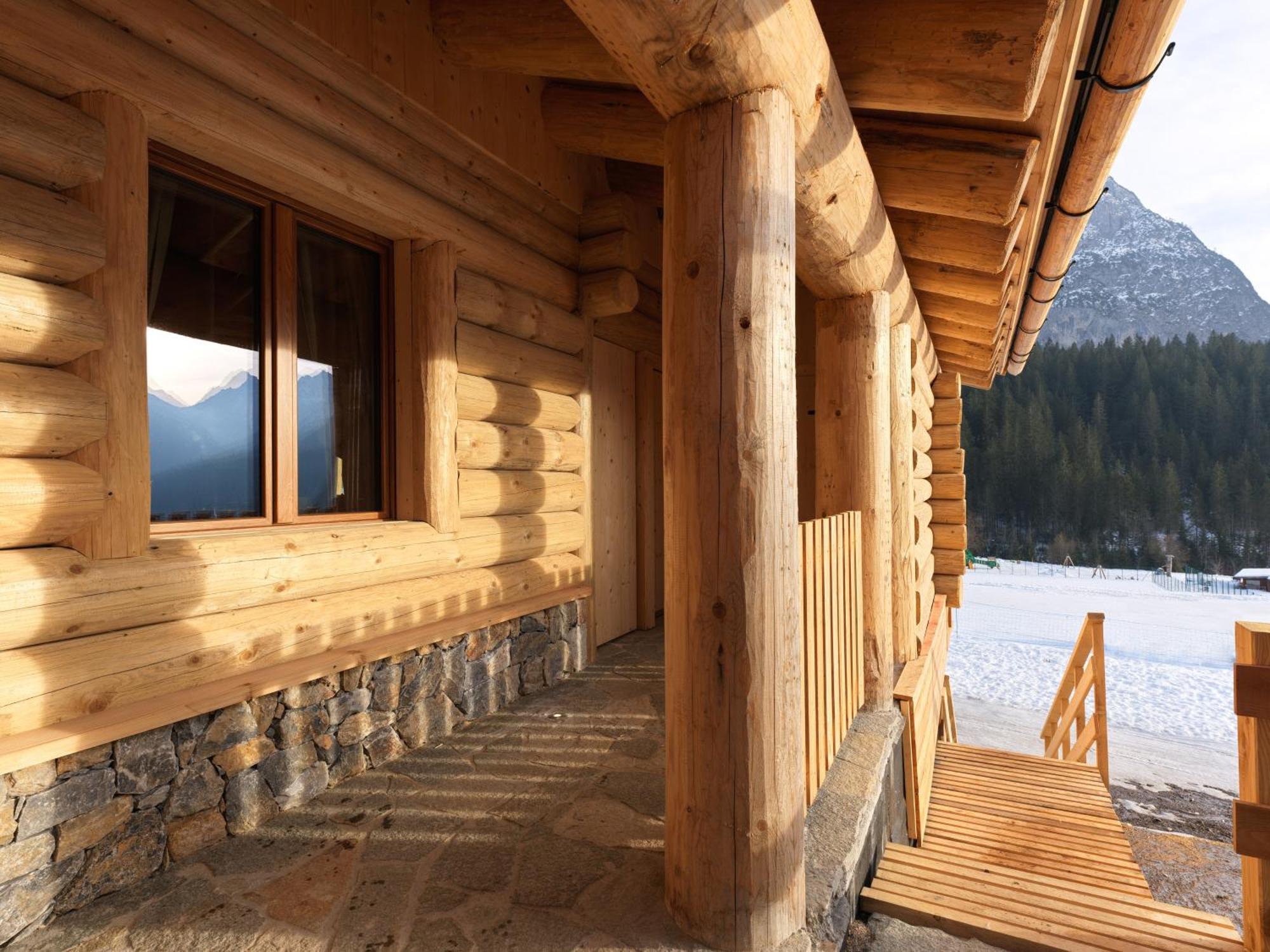 Hotel Haus Michaela Sappada Bagian luar foto