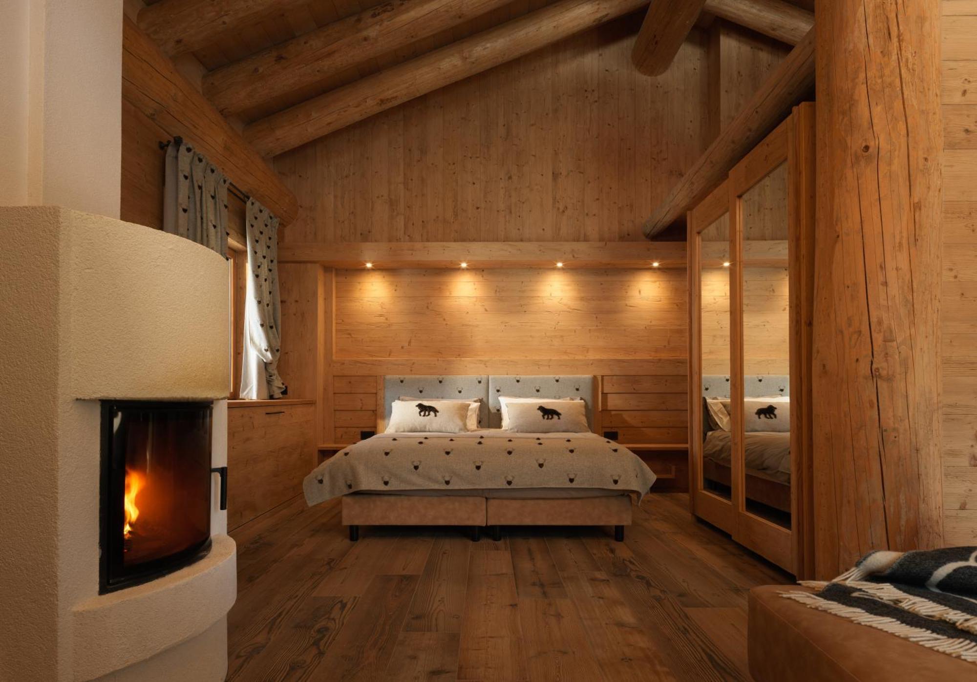 Hotel Haus Michaela Sappada Bagian luar foto