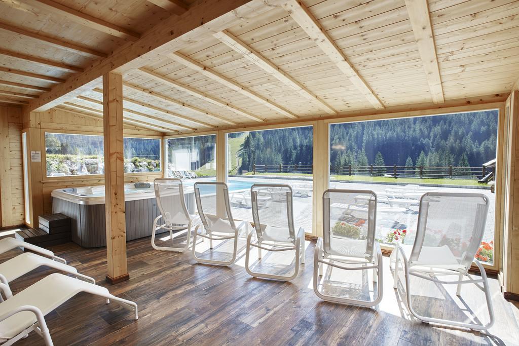Hotel Haus Michaela Sappada Bagian luar foto